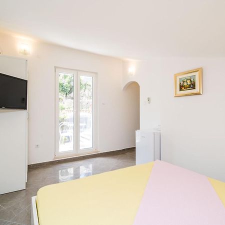 מליני Rooms & Apartments Barisic חדר תמונה