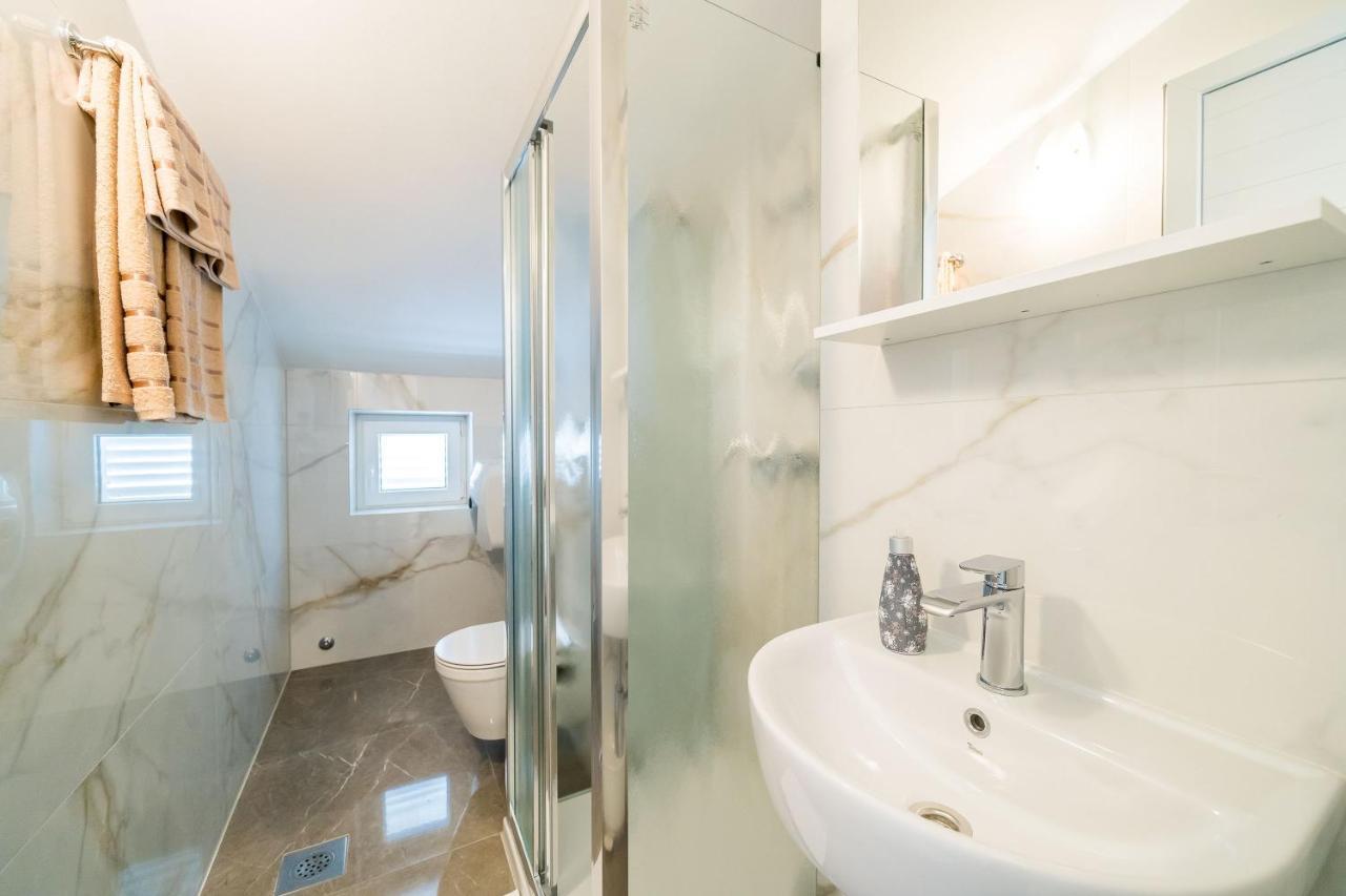מליני Rooms & Apartments Barisic חדר תמונה