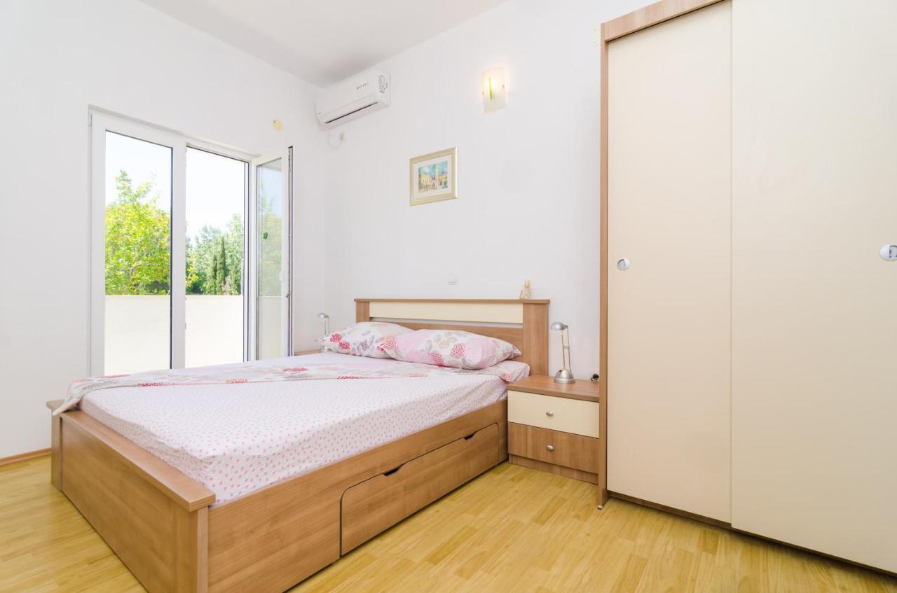 מליני Rooms & Apartments Barisic חדר תמונה
